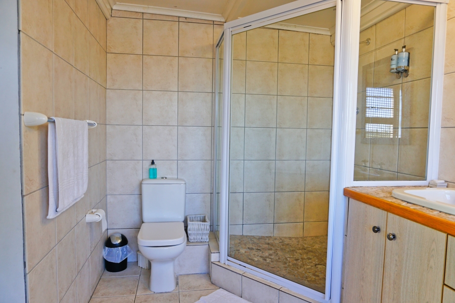 7 Bedroom Property for Sale in Nahoon Eastern Cape